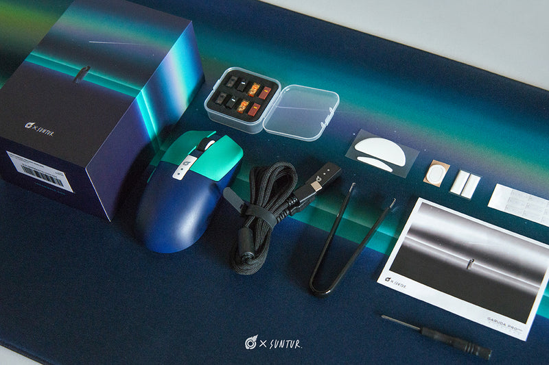 LOGA x SUNTUR Limited collection : Never Lost Any Game, Except Yours ( Mousepad , wireless mouse, keycap set )